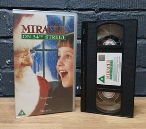 Miracle on 34th Street VHS 1995 Clamshell Christmas Vintage Video Cassette Tape - Bild 1 von 6
