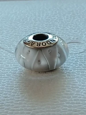 Original  Pandora Element, Charm Murano, retired, weiß, retired  - Bild 1 von 3
