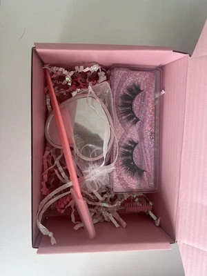 Caja de pestañas Foto 1 de 3