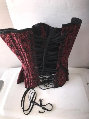 Corsé burlesco estilo victoriano de encaje rojo y negro Foto 1 de 4
