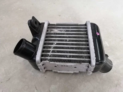 S321V Daihatsu Hijet Ladeluftkühler 618091 QTH - Bild 1 von 4