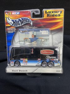 Hot Wheels Racing NASCAR Kurt BUSCH #97 Luxury Rides NEW!