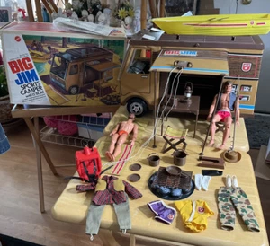 BIG JIM SPORTS CAMPER-BOAT (1971)Mattel/IOB-Complete,Extra-Big Jim Dolls&Clothes - Picture 1 of 23