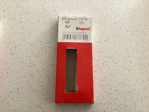 Legrand 240 Memocab Wire Marking System - P/N 37830 - Letter E - Pack of 96 - Picture 1 of 2