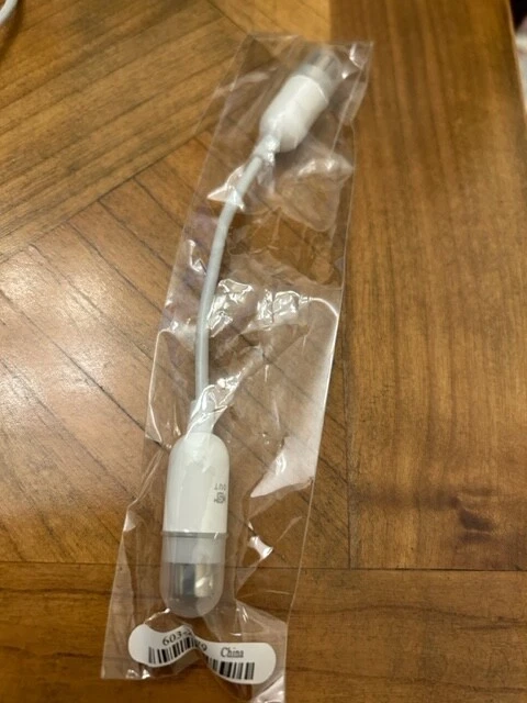 GENUINE original Apple brand S-Video to RCA Composite Adapter Cable 603-2679 - Image 1 of 1