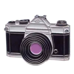 Pin fotocamera Pentax K1000 pellicola - Badge fotocamera pellicola 35 mm - Foto 1 di 2
