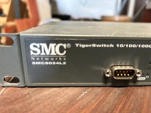 SMC LG-Ericcson TigerSwitch 10/100/1000Mbps - Picture 1 of 3
