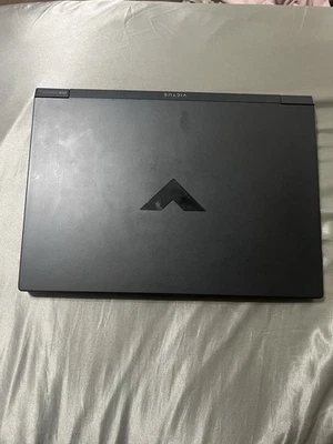 Portátil para juegos HP Victus 15,6 pulgadas 144 Hz I5-13420H, 16 GB de RAM DDR4, RTX 3050 Foto 1 de 4