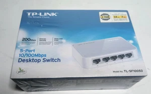 TP-LINK (TL-SF1005D) 5 Port Desktop Ethernet Switch - Picture 1 of 2