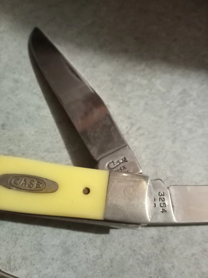 NOVO Vintage Case XX 3254 SS Ponto de Faca, Alças Delrin Amarelas, 2 Lâminas - Imagem 1 de 4