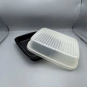 Contenedor grande de almacenamiento de alimentos Tupperware negro vintage para marinar carne - Imagen 1 de 12