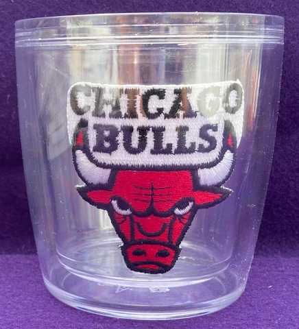 Chicago Bulls 12 oz. HUNTER Tumbler Cover