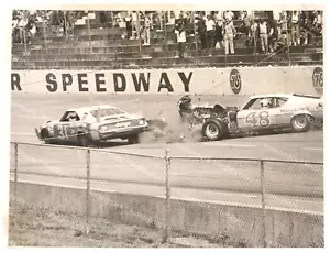 NASCAR Stock Car Autorennen Unfall Unfall Vintage 1970 Original Pressefoto - Bild 1 von 4