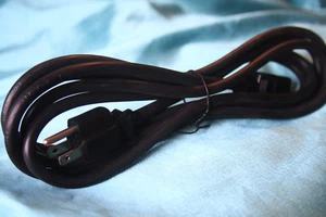 Fender Detachable Power Cord, Standard w/ IEC Connector, Domestic, 0047248049 - Picture 1 of 4