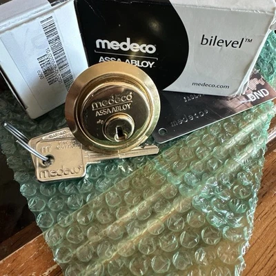 Medeco M3 1-1/8 High Security Mortise Cylinder, Bright Brass With Card & 2 Key - Image 1 of 3