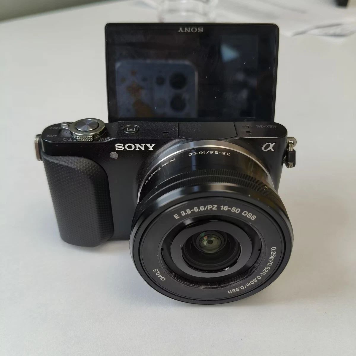 Sony Alpha Nex-3N Mirrorless Interchangeable Lens Digital Cameras