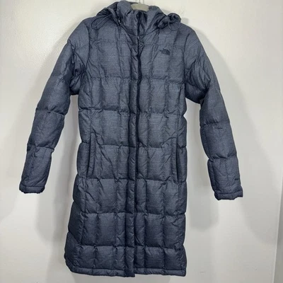 Casaco The North Face feminino M Metropolis 550 com capuz Parka ganso azul - Imagem 1 de 4