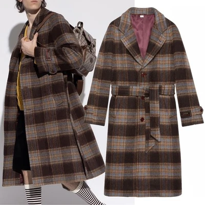 CHAQUETA PARCHE LOGOTIPO LANA CUADROS CLÁSICO GUCCI PARA HOMBRE $3,600 talla 48 Foto 1 de 4