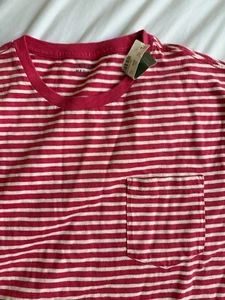 J. Camiseta Crew Bolsillo Rayas Mediana $48 - Imagen 1 de 3