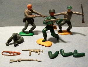 3 1ST Series Timpo Toys Swoppet WWll German Infantry w/ Extras - Picture 1 of 3