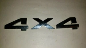 Emblema de puerta trasera 2003-2005 fabricante de equipos originales Dodge Ram logotipo 4x4 insignia - Imagen 1 de 3