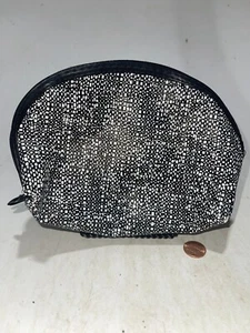 Lancome Women's Travel Pouch Black White Zip Cosmetic Makeup Bag - Picture 1 of 4