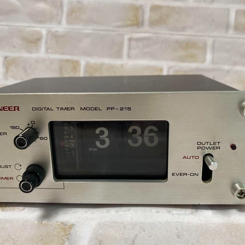 Pioneer PP-215A Digital timer model Alarm Flip Clock Vintage Audio Equipment USD Cover