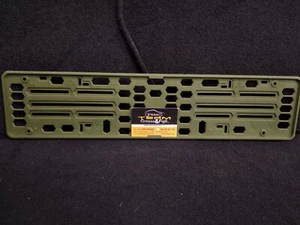 Porta Targa Europea Colorato Posteriore in Plastica Auto Colore Verde Militare - Picture 1 of 2
