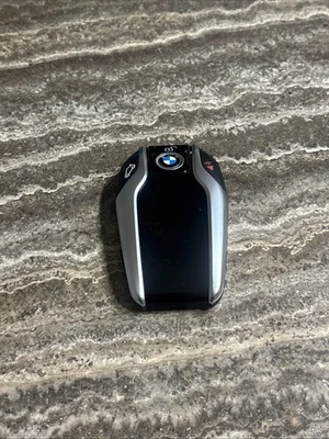 BMW Display Key Fob – OEM Smart Touchscreen Key – Working & Tested  - Image 1 of 3