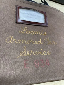 Vtg Embroidered Loomis Armored Car Zip Money Deposit Bag Arcolock & Key 8.5x12” - Picture 1 of 12