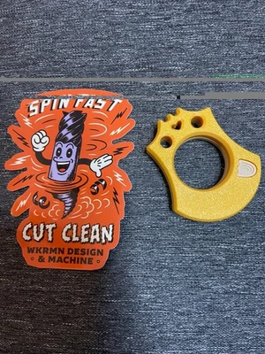 Cabeza de hueso misteriosa WKRMN - plástico reciclado de dos tonos Foto 1 de 3