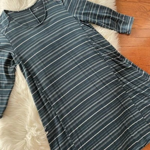 Garnet Hill seamed knit trapeze dress green Stripes Tencel Blend Size Large - Picture 1 of 5