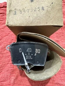NOS 52 53 Chrysler Oil Pressure Gauge Windsor Imperial New Yorker 1952 1953 - Picture 1 of 7