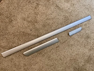 98 - 03 MERCEDES BENZ W208 CLK320 430 PASSENGER SIDE DOOR TRIM MOULDING SILVER Foto 1 de 4