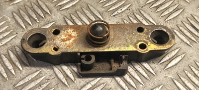 SUZUKI GSF600 BANDIT 1995 95 99 SEAT SADDLE FIT LOCK BRACKET HOLDER GSF1200 - Изображение 1 из 4