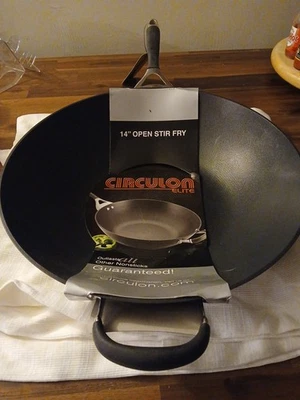 Сковорода Circulon Stir 14 дюймов для жарки новая  - Изображение 1 из 4