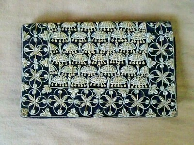 Cartera sin asas de oro y plata hecha a mano de la década de 1960 con bordado y cuentas Jari India Foto 1 de 4