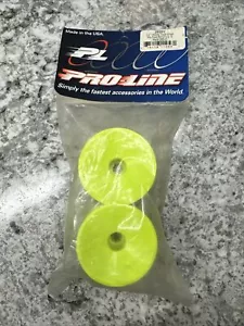 Proline 2.2” Velocity Front Truck Wheels Associated T2 T3 Yellow Pair 2635Y - Picture 1 of 3