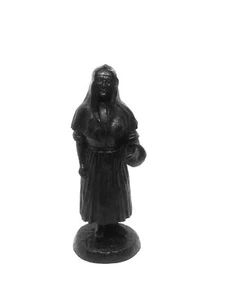Pit brow lass wearing shawl - Mining Memorabilia - Picture 1 of 1