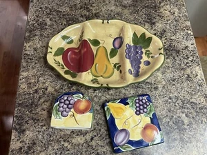Server~Home Trends Granada Platter Divided 3 Section Plate, Napkin, & Trivet - Picture 1 of 3