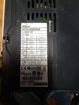 Variateur Altivar 0.75 Kw Schneider - Photo 1/4