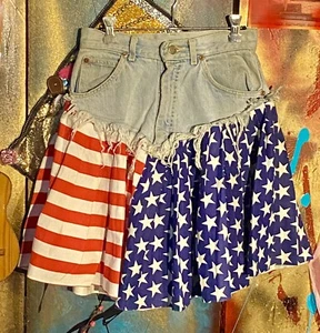 Vintage Lee Denim And American Flag Mini Skirt With Complimentary Red Hat - Picture 1 of 7