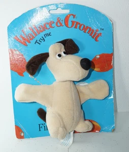 Wallace & Gromit 1989 Born to Play Gromit Soft Finger Puppet old shop stock - Picture 1 of 6