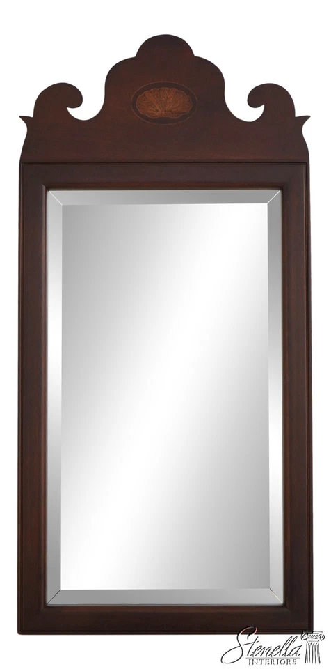 70529: Espejo biselado de caoba con incrustaciones COOPER CLASSICS Foto 1 de 4