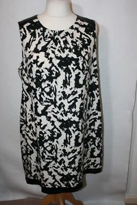 NEU MIT ETIKETT GRÖSSE 20 DOROTHY PERKINS SCHWARZ BEDRUCKTE ÄRMEL KLEID MIT PAILLETTENBESATZ 5774 - Bild 1 von 6