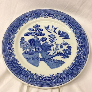 CARIBE CHINA BLUE WILLOW DINNER PLATE 10 1/2" LANDSCAPE SCENE RESTAURANT STYLE - Picture 1 of 8