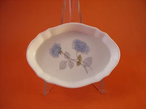 WEDGWOOD Gerade Oval Sammlung Ice Rose - Picture 1 of 3