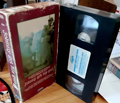 vhs Dalton Trumbo's JOHNNY GOT HIS GUN 1971 Timothy Bottoms RARE HTF MEDIA HOME - Image 1 of 2