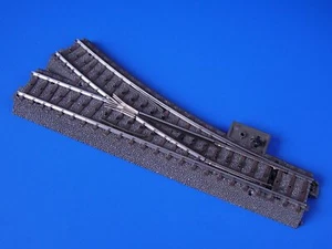 Märklin H0 - 24612 - rechte gerade Weiche - Spur C / sehr guter Zustand - Bild 1 von 3