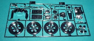 1965 Corvette Sting Ray Monogram 1/8 Chrome Wheels Engine Etc. - Bild 1 von 1